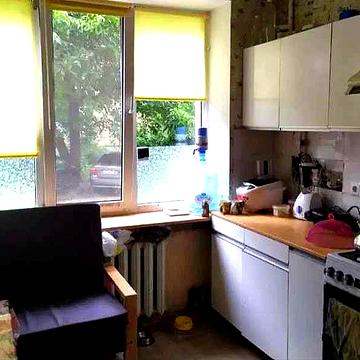 Просвіти вул., 5