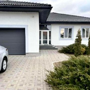 Богатирська вул.