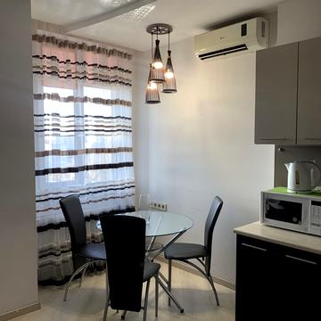 Середньофонтанська вул., 19-А