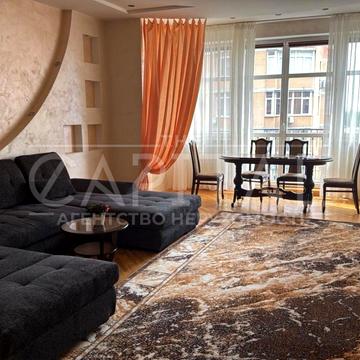 Євгена Коновальця вул. (Щорса), 32-Б