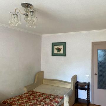 Голосіївський просп. (40-річчя Жовтня), 11