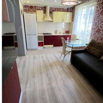 Львівська вул., 52