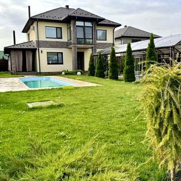 Квітнева вул.