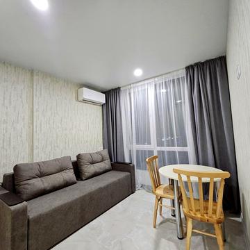 Олега Мудрака вул. (Генерала Наумова), 1-Б