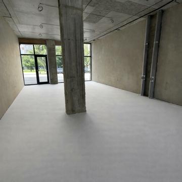 Степана Бандери вул., 1е