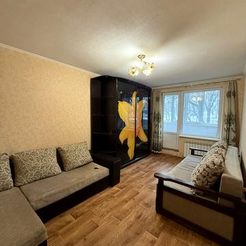 Нескорених вул., 49