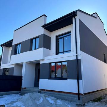 Степана Бандери вул., 11