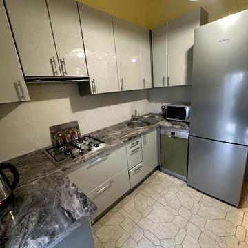 Інститутська вул., 27/6