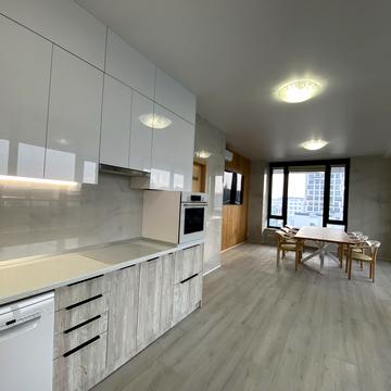 Ґарета Джонса вул. (Сімї Хохлових), 12-А