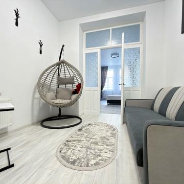 Крехівська вул., 7