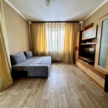 Смілянська вул., 17