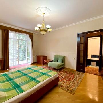 Володимира Винниченка вул. (Юрія Коцюбинського), 7