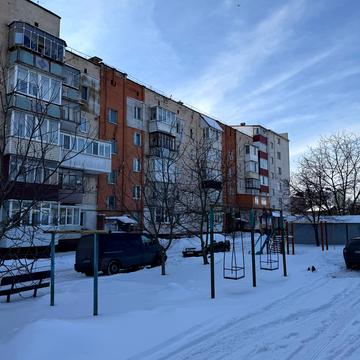 Зарічанська вул., 52/1