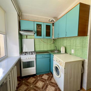 Генерала Безручка просп. (Олеко Дундича), 28