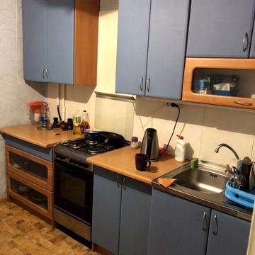 Червоної Калини просп. (Володимира Маяковського), 4