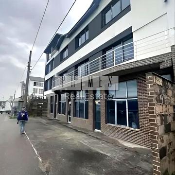 Академіка Палладіна просп., 27