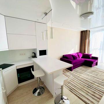 Драгоманова вул., 2