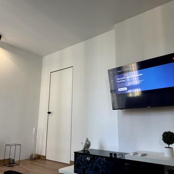 Джона Маккейна вул. (Івана Кудрі), 1-Б