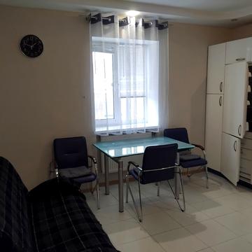 Юрківська вул., 28