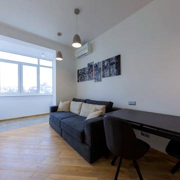 Саперне Поле вул., 12