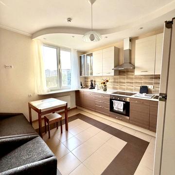 Юлії Здановської вул. (Ломоносова), 73-Г