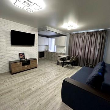 Левка Лукяненка вул. (Василя Жуковського), 35