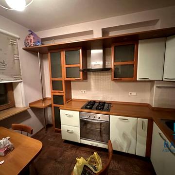 Прирічна вул., 17