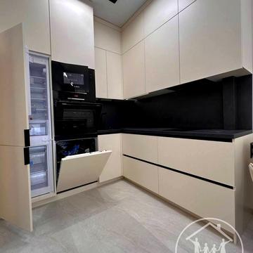 Генерала Кульчицького вул., 2