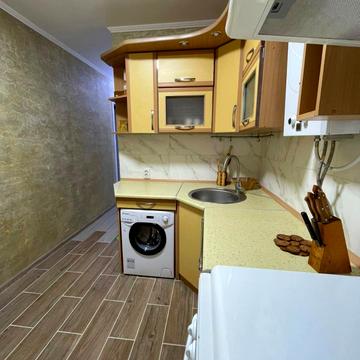 Шосейна вул. (Фрунзе), 12