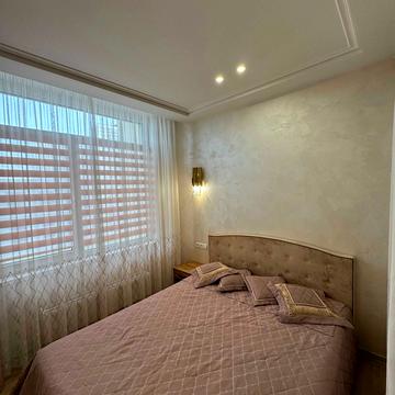 Юнацька вул., 17