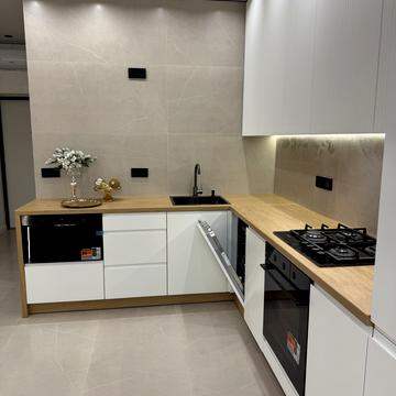 Мартинова просп., (вул. Григорія Сковороди, 14)