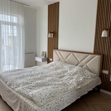 Загорська вул., (Будинок 2)