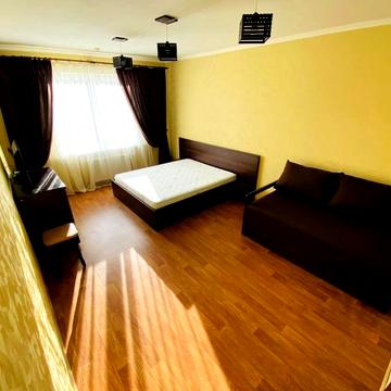 Єлизавети Чавдар вул., 38