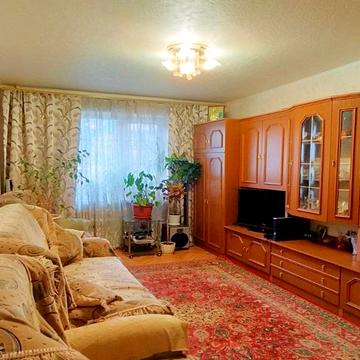 Новорічна вул., 77