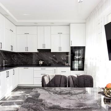 Бережанська вул., 18