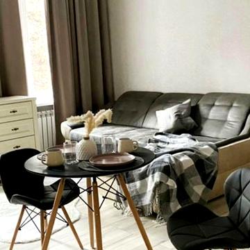 Михайла Грушевського вул., 4-А