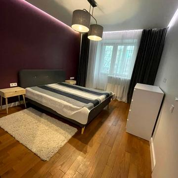 Буковинська вул., 16