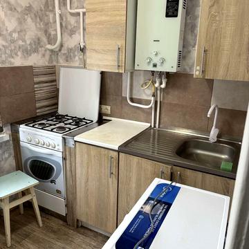 Севастопольська вул., 19