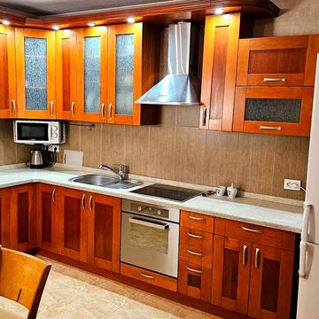 Машинобудівна вул., 21