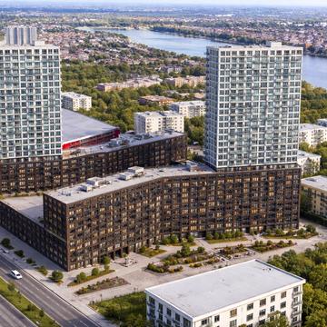 Келецька вул., (Будинок 1)