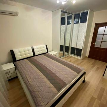 Єлизавети Чавдар вул., 18