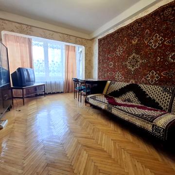 Володимира Івасюка просп. (Героїв Сталінграду), 15-Б