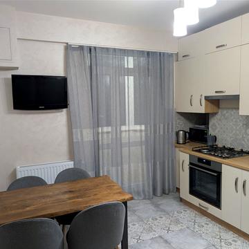 Демнянська вул., 3