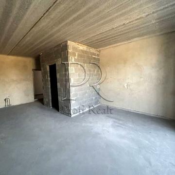 Молодіжна вул., 11/6