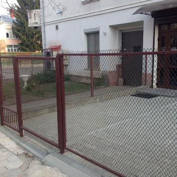 Академіка Степана Рудницького вул., 1