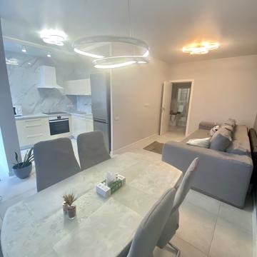 Промениста, 44