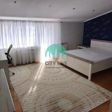 Угорницька вул., 16