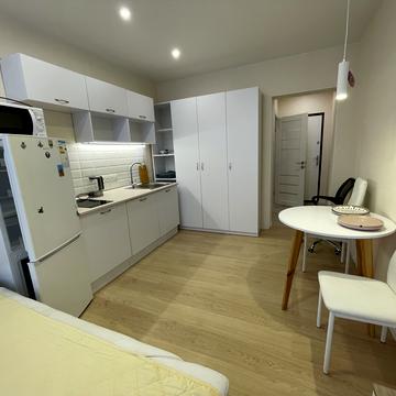 Регенераторна вул., 4к2