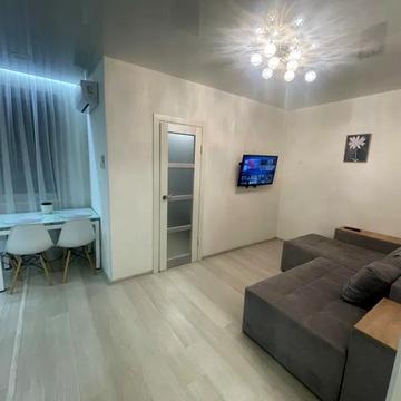 Боголюбова вул., 13