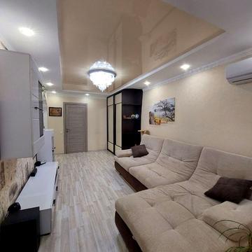 Світла вул., 2